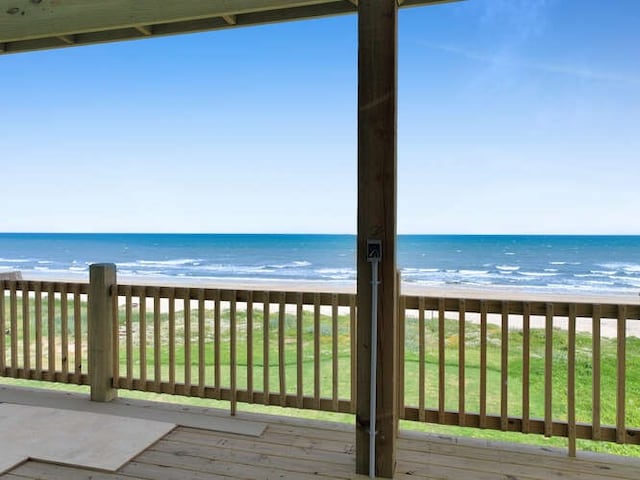 1214 Hwy 87, Gilchrist, TX 77617 - photo 3