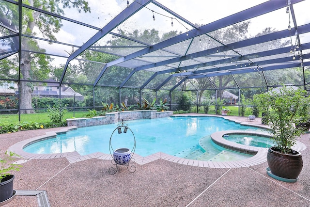 2107 N Shadow Grove Ln, Richmond, TX 77406 - view of pool featuring a pool with connected hot tub, a patio, and glass enclosure
