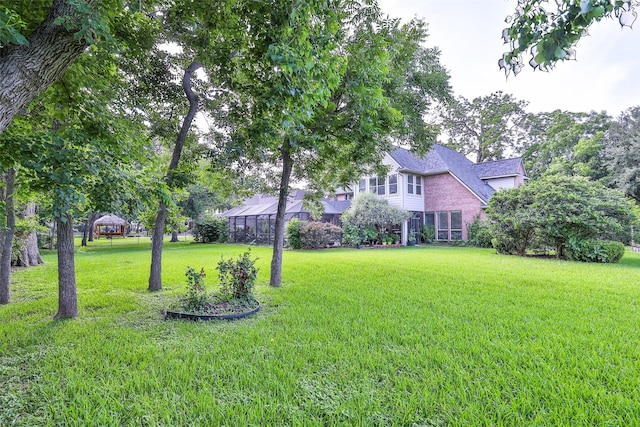 2107 N Shadow Grove Ln, Richmond, TX 77406 - view of green lawn