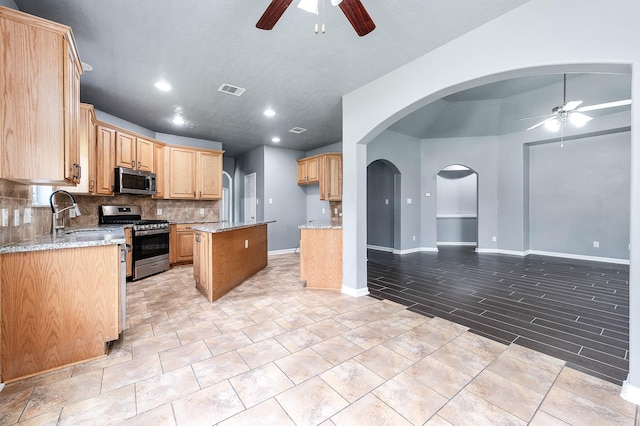 3720 Armand Dr, Dickinson, TX 77539 - photo 14