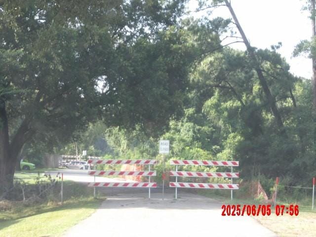 4021 Magnolia Dr, Conroe, TX 77302 - photo 4