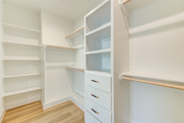 4043 Buck St, Houston, TX 77020 - spacious closet featuring light wood-style floors