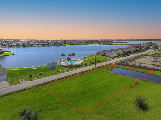 10326 Schaper Rd, Galveston, TX 77554