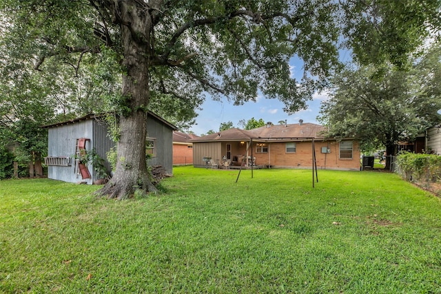 2015 Wakefield Dr, Houston, TX 77018 - view of yard