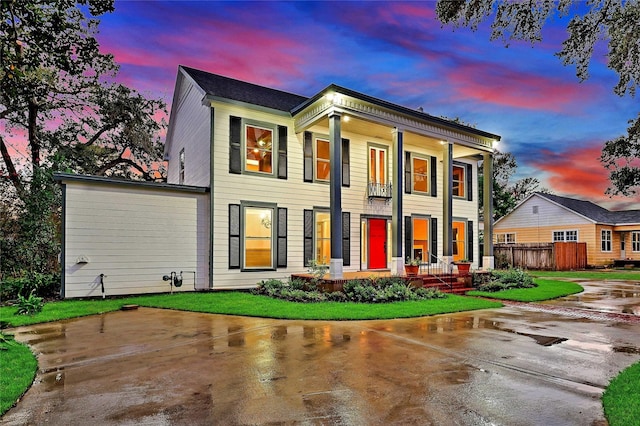 1031 Meyer St, Sealy, TX 77474 - neoclassical home featuring a porch