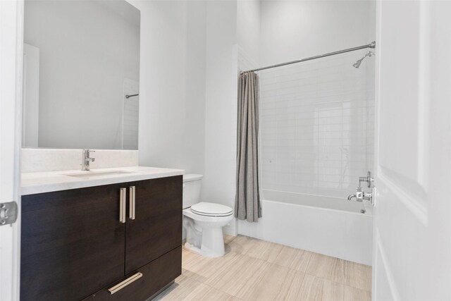 4521 San Felipe St Unit 3101, Houston, TX 77027 - full bath featuring vanity and shower / tub combo with curtain