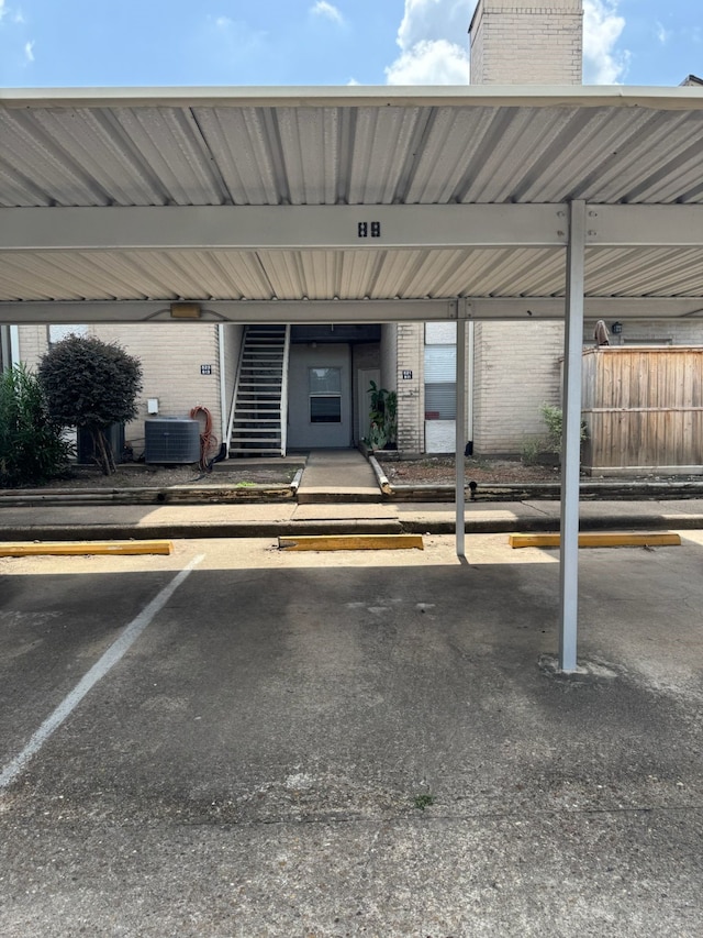2011 Spenwick Dr Unit 513, Houston, TX 77055 - view of covered parking lot