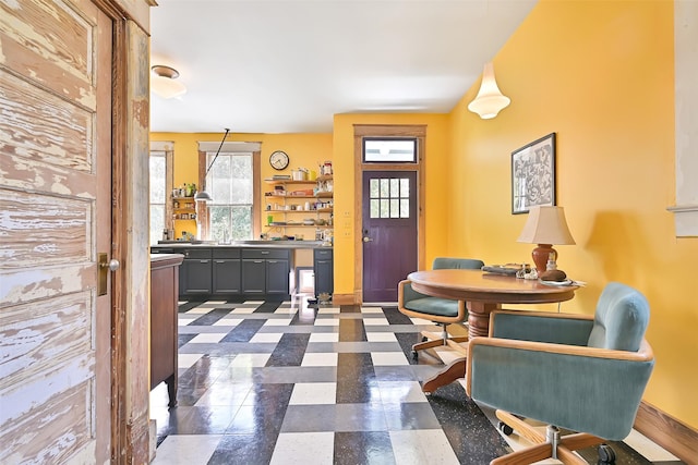 2215 30th St, Galveston, TX 77550 - view of dining room