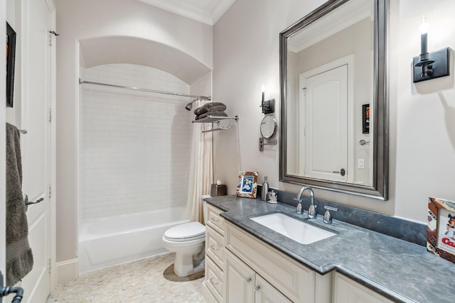 6014 Floyd St, Houston, TX 77007 - bathroom featuring vanity and shower / tub combo
