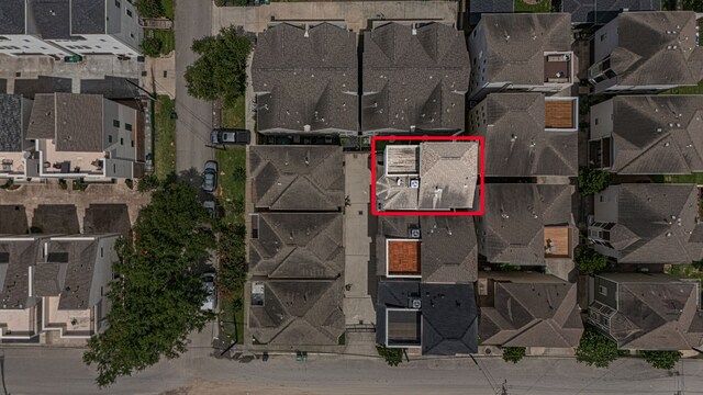 2022 Sabine St, Houston, TX 77007 - aerial overview of property's location with property parcel outlined and nearby suburban area