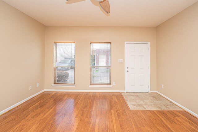 2212 Naomi St, Houston, TX 77054 - entryway with light wood-style floors and ceiling fan