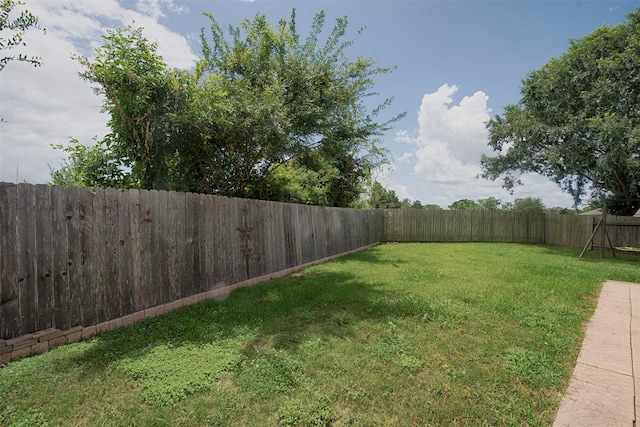 446 De Coster Blvd, Alvin, TX 77511 - view of yard