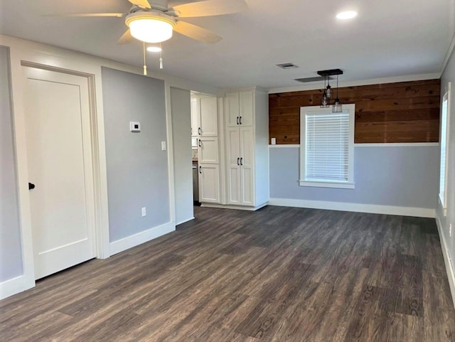 903 N Valderas St, Angleton, TX 77515 - photo 8