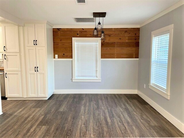 903 N Valderas St, Angleton, TX 77515 - photo 9