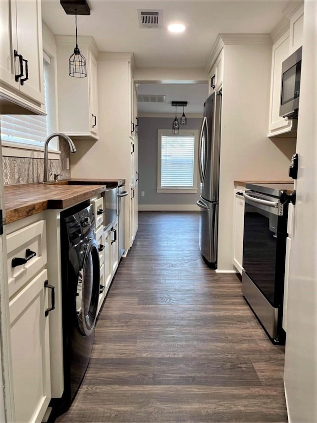 903 N Valderas St, Angleton, TX 77515 - photo 12