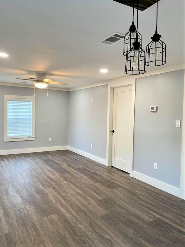903 N Valderas St, Angleton, TX 77515 - photo 13