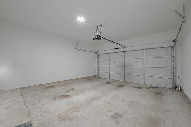 12319 Brandenburg Gate Dr, Houston, TX 77047 - garage featuring a garage door opener