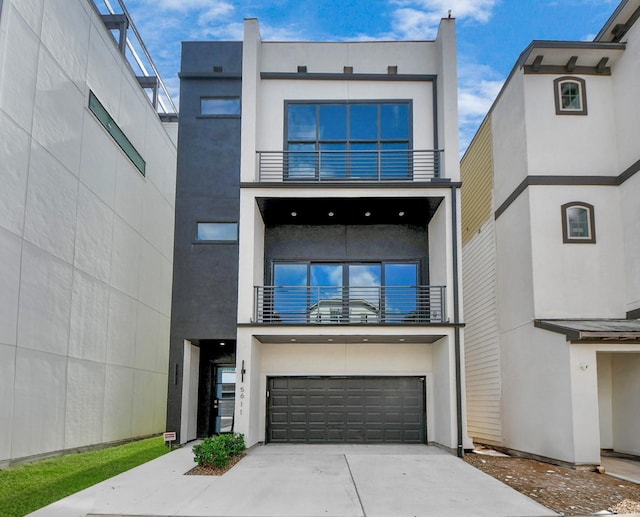 5611 Woodbrook Way, Houston, TX 77081 - photo 1