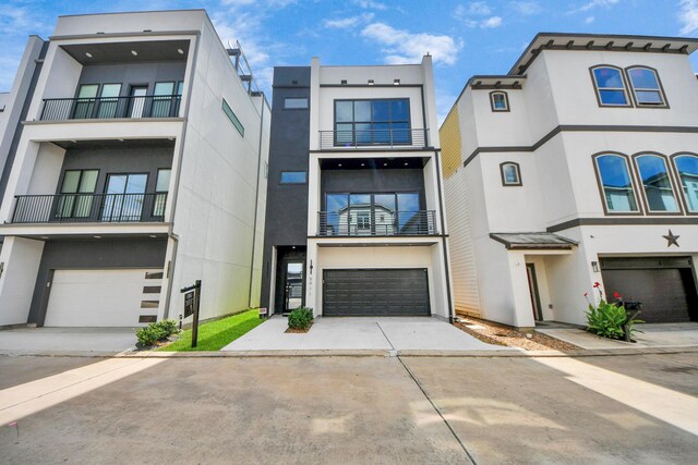 5611 Woodbrook Way, Houston, TX 77081 - photo 4