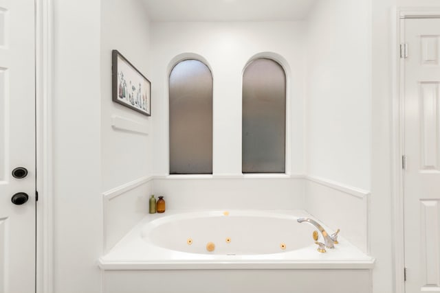 2623 Old S Dr, Richmond, TX 77406 - bathroom with a tub with jets