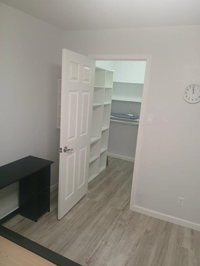 12500 Sandpiper Dr Unit 66, Houston, TX 77035 - view of closet