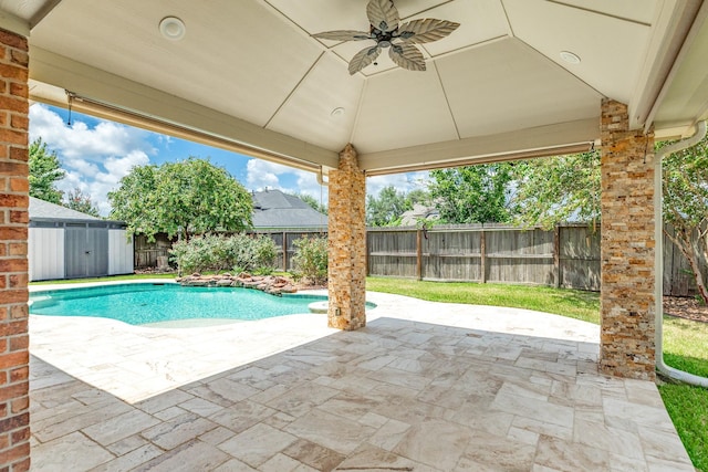 2502 Brittany Lakes Dr, League City, TX 77573 - photo 40
