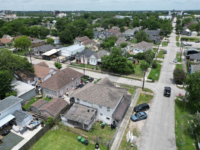 418 Bishop St, Houston, TX 77009 - aerial view of property and surrounding area featuring nearby suburban area