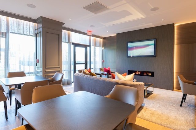 5100 San Felipe St Unit 98, Houston, TX 77056 - building lobby featuring expansive windows