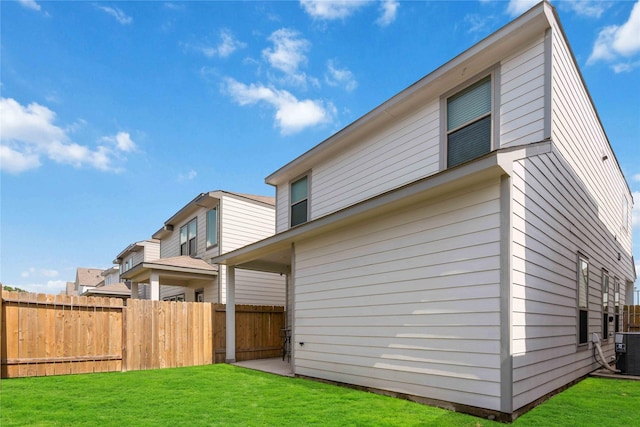 4426 Ibiza Ln, Houston, TX 77045 - rear view of house