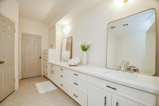 6014 Franz Ct, Katy, TX 77493 - full bath featuring double vanity and tile patterned flooring