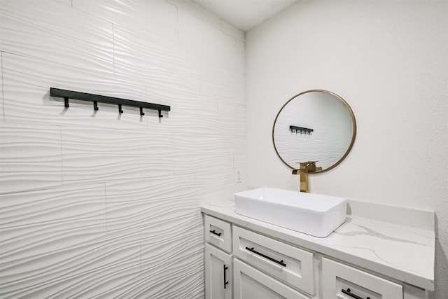 150 Squires Bnd, Stafford, TX 77477 - bathroom with vanity