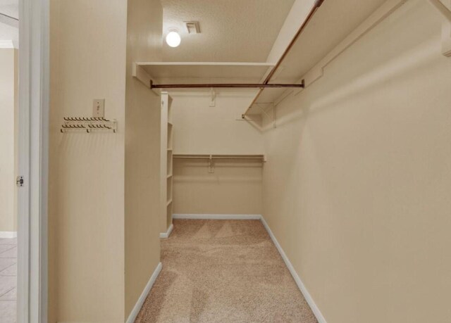 4309 Kingfish Dr, Seabrook, TX 77586 - spacious closet featuring carpet