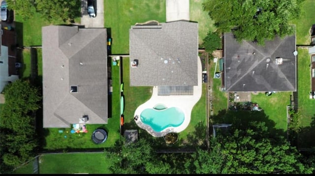 4309 Kingfish Dr, Seabrook, TX 77586 - bird's eye view of a pool area