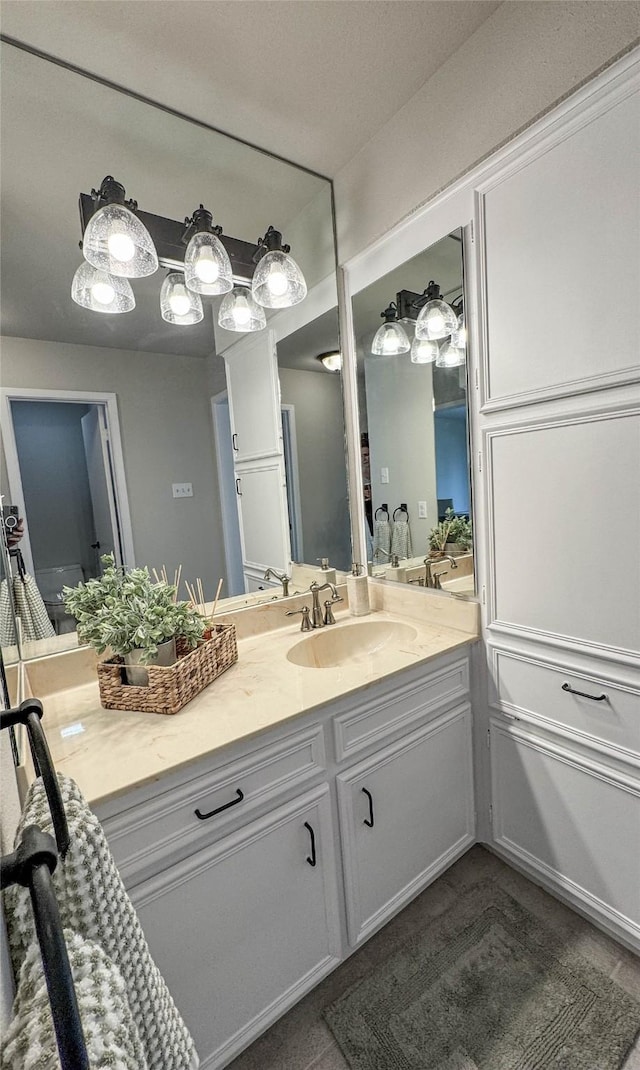 1406 Broken Hls Unit 14, Horseshoe Bay, TX 78657 - bathroom with vanity