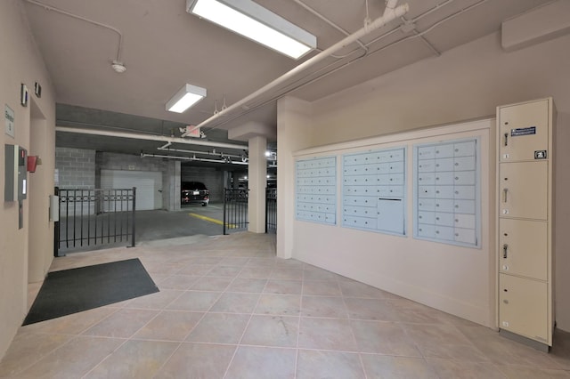 2100 Welch St Unit C309, Houston, TX 77019 - surrounding community with mail area