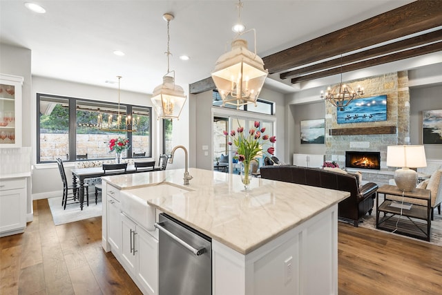 4810 R O Dr, Spicewood, TX 78669 - kitchen featuring a chandelier, dishwasher, a sink, dark wood-style flooring, and recessed lighting