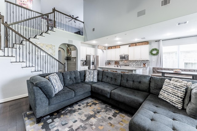 10938 Sarah Bluff Ln, Cypress, TX 77433