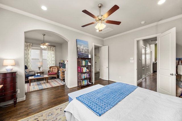 1616 Wrenwood Lks, Houston, TX 77043 - bedroom with wood finished floors, arched walkways, baseboards, crown molding, and recessed lighting