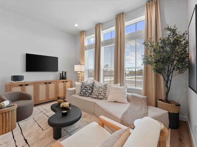 9221 Washington Hts, Houston, TX 77063 - living area featuring recessed lighting and baseboards