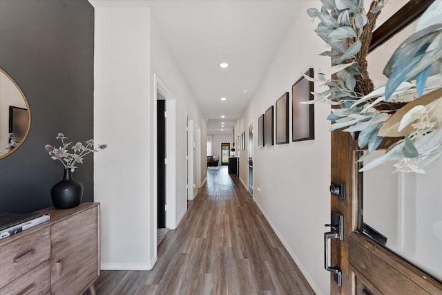 16997 White Birch Ln, Conroe, TX 77385 - entrance foyer with wood finished floors, recessed lighting, and baseboards