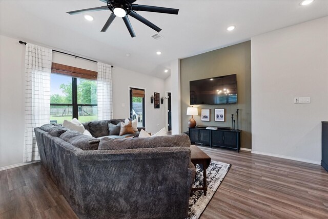 16997 White Birch Ln, Conroe, TX 77385 - living room with ceiling fan, wood finished floors, baseboards, and recessed lighting