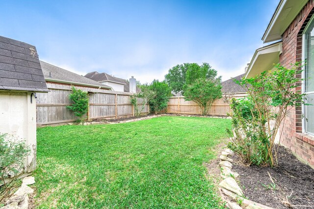 4911 Canyon Gate Dr, Pasadena, TX 77505 - view of fenced backyard