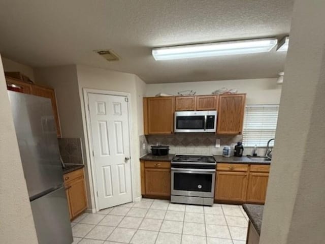 11810 Skydale Dr, Tomball, TX 77375 - photo 6