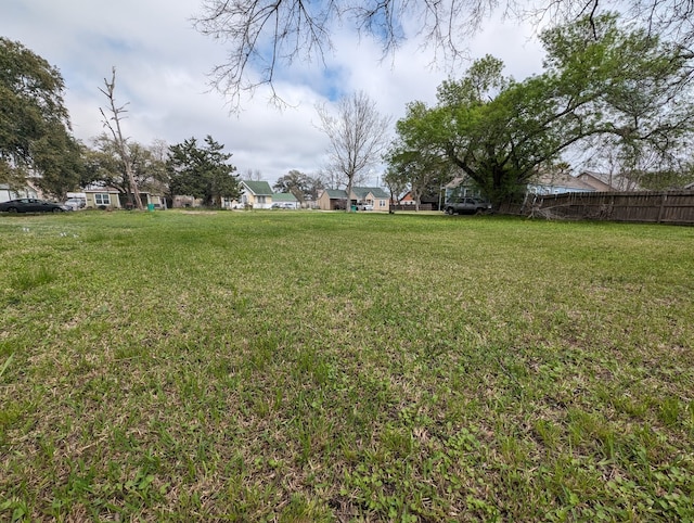 619 Gresham St, Baytown, TX 77520