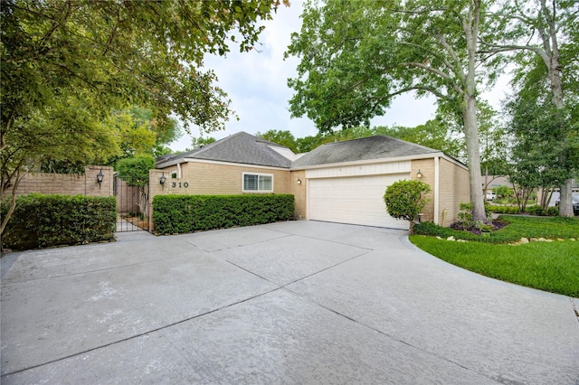 310 E Fair Harbor Ln, Houston, TX 77079 - photo 1