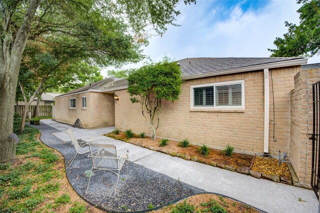 310 E Fair Harbor Ln, Houston, TX 77079 - photo 48