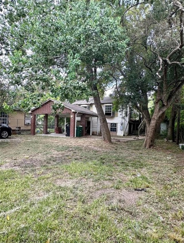 7215 Victoria St, Houston, TX 77020 - view of front of property with brick siding