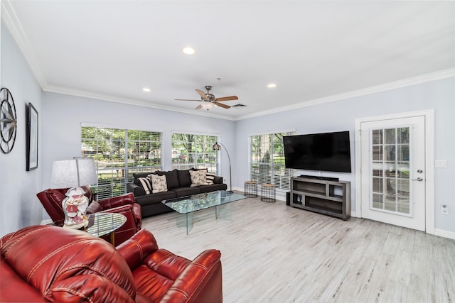 2815 Kings Crossing Dr Unit 106, Houston, TX 77345 - living area featuring wood finished floors, baseboards, ceiling fan, ornamental molding, and recessed lighting