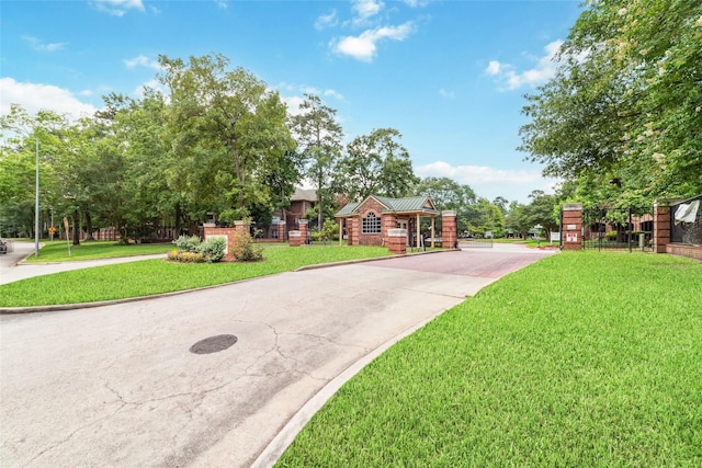2815 Kings Crossing Dr Unit 106, Houston, TX 77345 - view of front of house featuring concrete driveway
