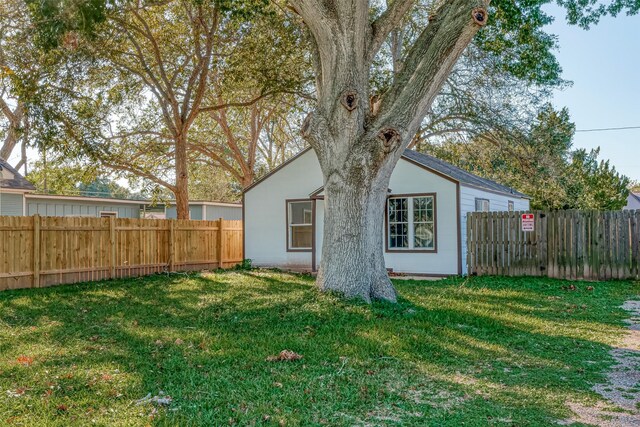 607 Speed St, Wharton, TX 77488 - view of side of home